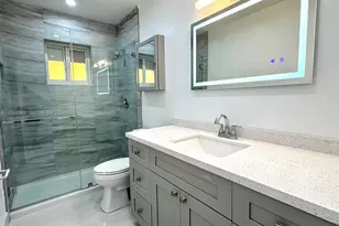 105-107 NE 30th Ct, Wilton Manors, FL 33334 - Photo 10