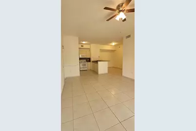 7280 NW 114th Ave #205-8, Doral, FL 33178 - Photo 4