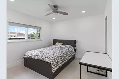 3325 NE 167th St #3325, North Miami Beach, FL 33160 - Photo 16