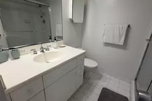 5161 Collins Ave, Miami Beach, FL 33140 - Photo 10