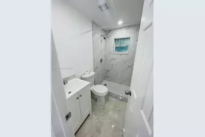 2437 NW 98th St, Miami, FL 33147 - Photo 18