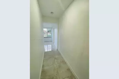 2437 NW 98th St, Miami, FL 33147 - Photo 10
