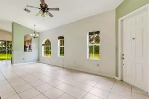 3910 NE 10th Dr, Homestead, FL 33033 - Photo 8