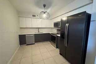 3530 Mystic Pointe Dr, Aventura, FL 33180 - Photo 10