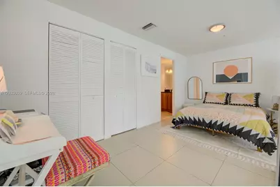 300 S Biscayne Blvd #L-428, Miami, FL 33131 - Photo 16