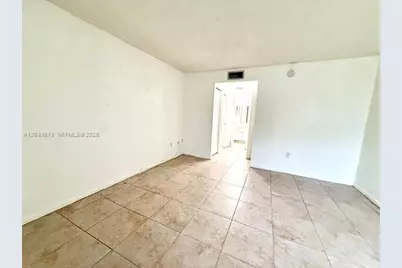 731 N Pine Island Rd #103, Plantation, FL 33324 - Photo 10