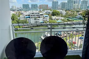 400 Kings Point Dr, Sunny Isles Beach, FL 33160 - Photo 6