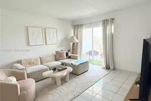 400 Kings Point Dr, Sunny Isles Beach, FL 33160 - Photo 2