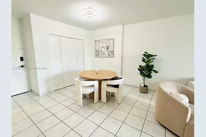 400 Kings Point Dr #928, Sunny Isles Beach, FL 33160 - Photo 10