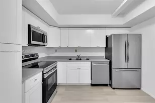 11930 N Bayshore Dr, North Miami, FL 33181 - Photo 10