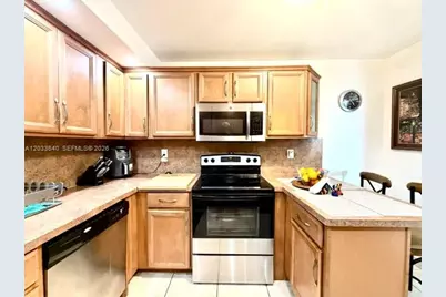 2450 NE 135th St #704, North Miami, FL 33181 - Photo 12