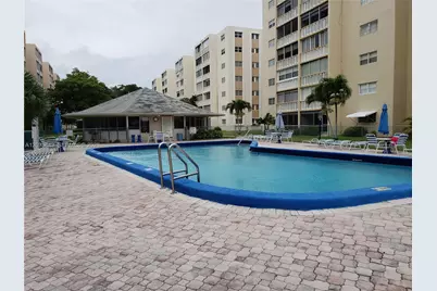 300 NE 12th Ave #205, Hallandale Beach, FL 33009 - Photo 14