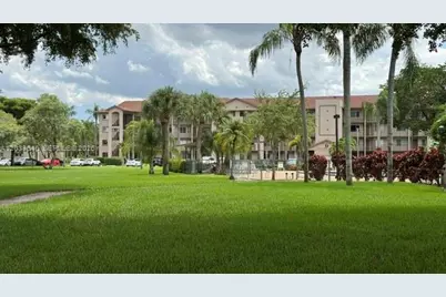 1200 SW 137th Ave #211E, Pembroke Pines, FL 33027 - Photo 16