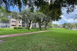 1200 SW 137th Ave, Pembroke Pines, FL 33027 - Photo 24