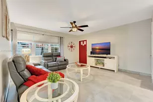 221 SE 9th Ave, Pompano Beach, FL 33060 - Photo 8