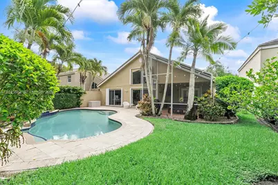 2013 Island Cir, Weston, FL 33326 - Photo 36