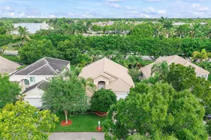 2013 Island Cir, Weston, FL 33326 - Photo 42