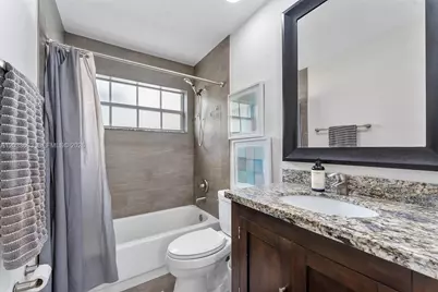 2013 Island Cir, Weston, FL 33326 - Photo 30