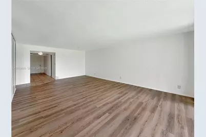 3641 Oaks Clubhouse Dr #201, Pompano Beach, FL 33069 - Photo 12