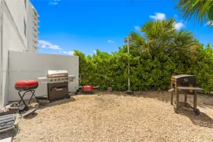 9102 W Bay Harbor Dr, Bay Harbor Islands, FL 33154 - Photo 26