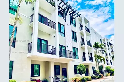4700 NW 84th Ave #15, Doral, FL 33166 - Photo 1