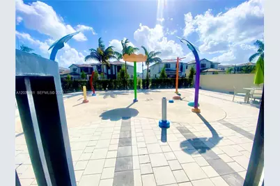4700 NW 84th Ave #15, Doral, FL 33166 - Photo 36