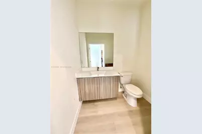 4700 NW 84th Ave #15, Doral, FL 33166 - Photo 16