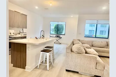 4700 NW 84th Ave #15, Doral, FL 33166 - Photo 8