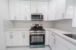 7721 Indigo St, Miramar, FL 33023 - Photo 8