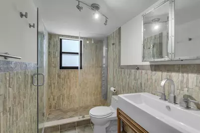 1800 Collins Ave #10F, Miami Beach, FL 33139 - Photo 18