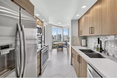 1000 Island Blvd #1410, Aventura, FL 33160 - Photo 10