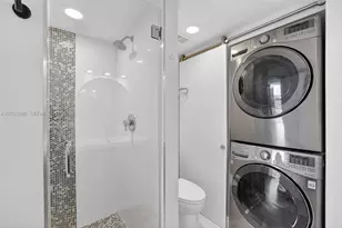1000 Island Blvd, Aventura, FL 33160 - Photo 42