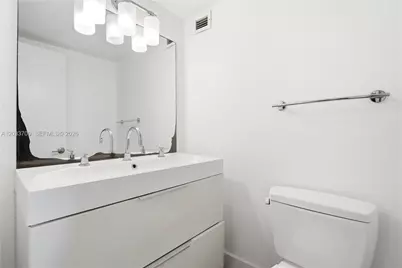 1020 Meridian Ave #902, Miami Beach, FL 33139 - Photo 8