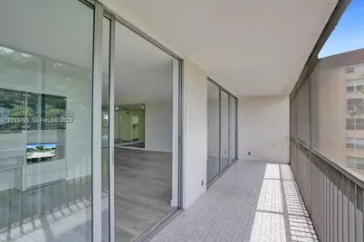 3821 Environ Blvd #403, Lauderhill, FL 33319 - Photo 8