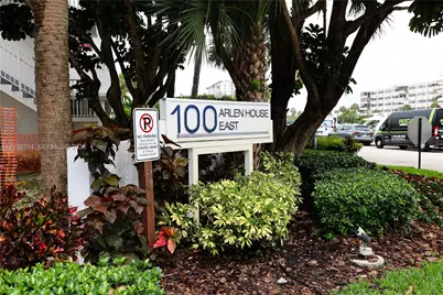 100 Bayview Dr #527, Sunny Isles Beach, FL 33160 - Photo 4