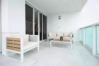100 Bayview Dr #527, Sunny Isles Beach, FL 33160 - Photo 42