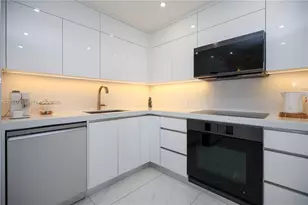 100 Bayview Dr, Sunny Isles Beach, FL 33160 - Photo 22
