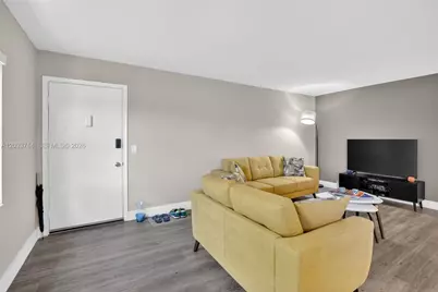 151 SW 135th Ter #314T, Pembroke Pines, FL 33027 - Photo 8