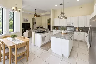 7645 SW 193rd Ln, Cutler Bay, FL 33157 - Photo 2