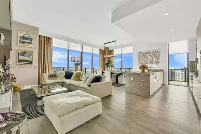 1300 S Miami Ave #PH5110, Miami, FL 33130 - Photo 2