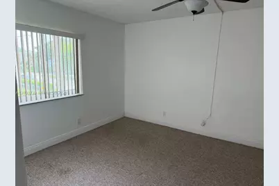 140 Lakeview Dr #211, Weston, FL 33326 - Photo 4