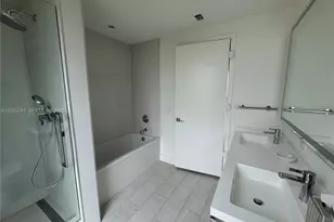 2000 Metropica Wy, Sunrise, FL 33323 - Photo 16