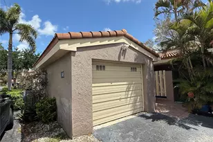 103 Tweedbrook Ln, Hollywood, FL 33021 - Photo 14