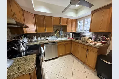 103 Tweedbrook Ln #101, Hollywood, FL 33021 - Photo 8