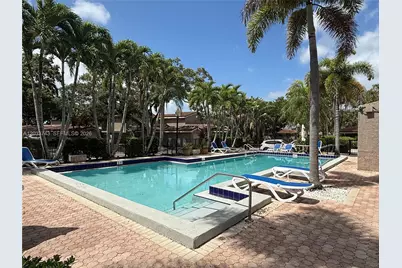 103 Tweedbrook Ln #101, Hollywood, FL 33021 - Photo 16