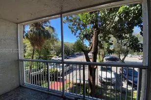 8421 NW 8th St, Miami, FL 33126 - Photo 2