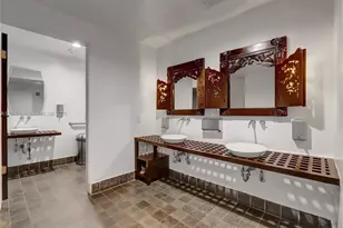 10 SW South River Dr, Miami, FL 33130 - Photo 16