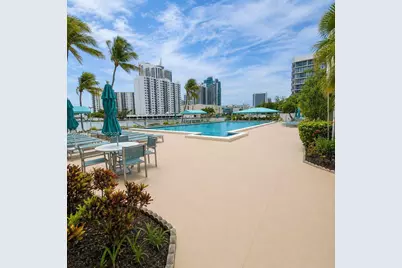 800 Parkview Dr #512, Hallandale Beach, FL 33009 - Photo 20