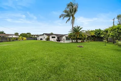 8535 SW 100th Ave, Miami, FL 33173 - Photo 36