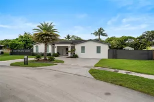 8535 SW 100th Ave, Miami, FL 33173 - Photo 4